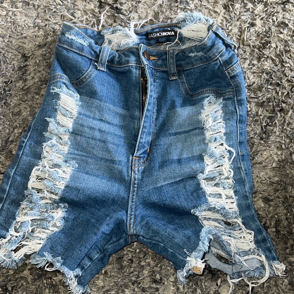 Fashion Nova Distressed shorts